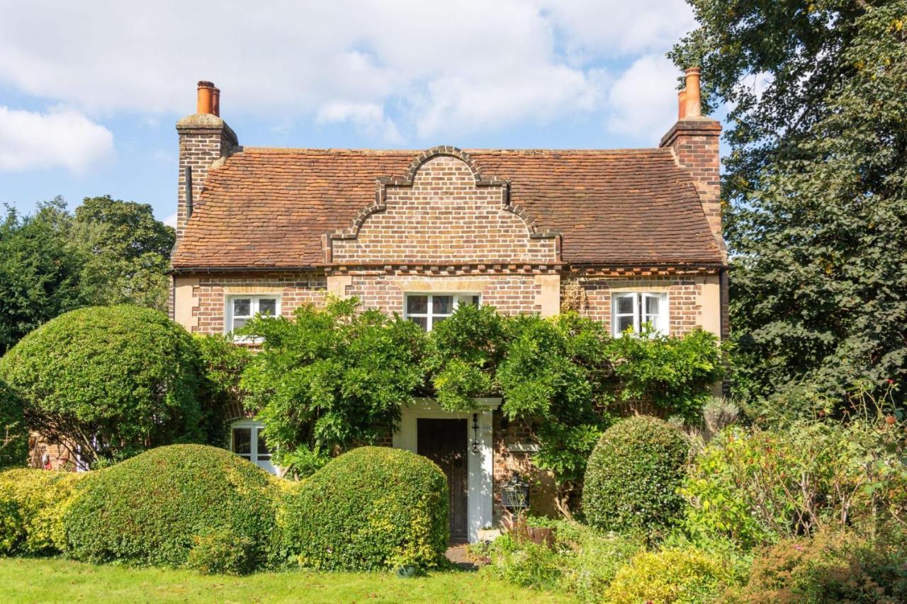 Gardens - Private Double Richmond London - Kew
