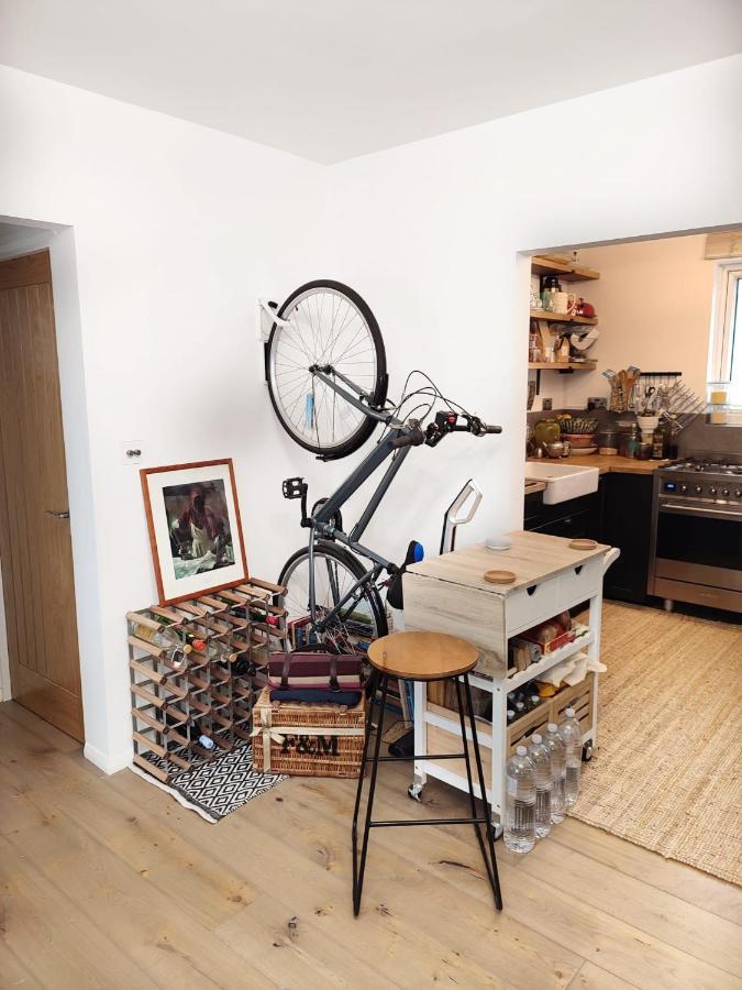 Homestay Gardens - Private Double Richmond London -