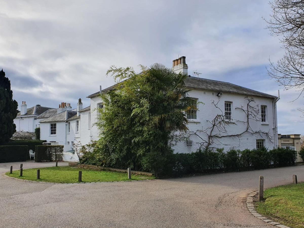 Gardens - Private Double Richmond London - Homestay *