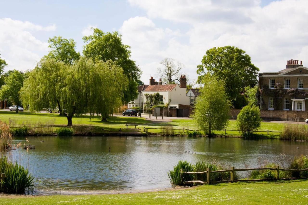 Gardens - Private Double Richmond London - Homestay