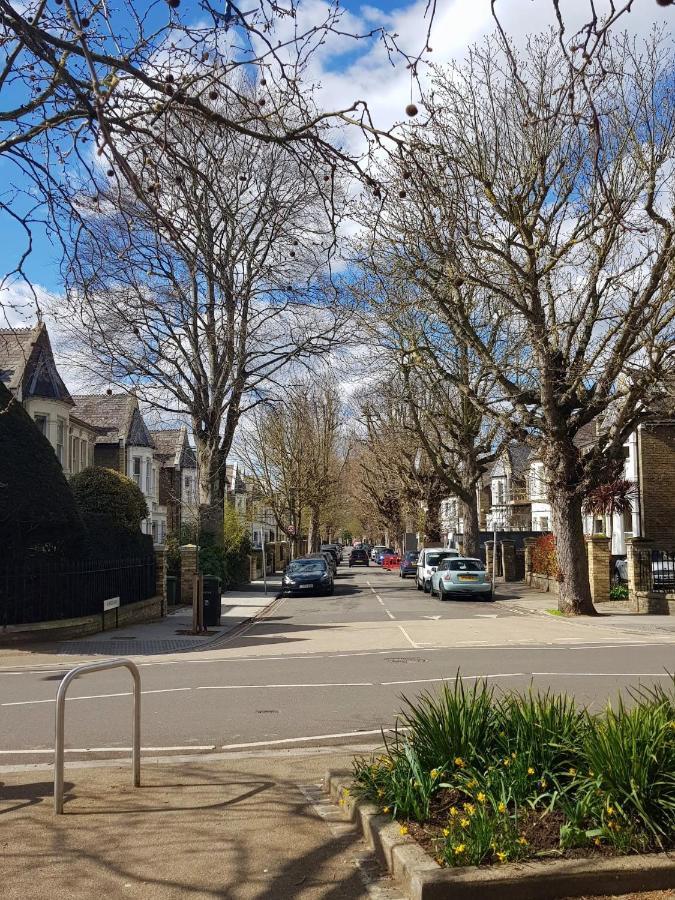 Gardens - Private Double Richmond London - Kew